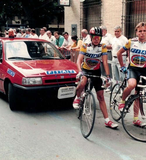 L’estiu del 1993, Jacob (esq) i Josep Viladoms (dreta) compartien equip, aquí al Gran Premio San Lorenzo d’Osca. (foto: CC Oscense)